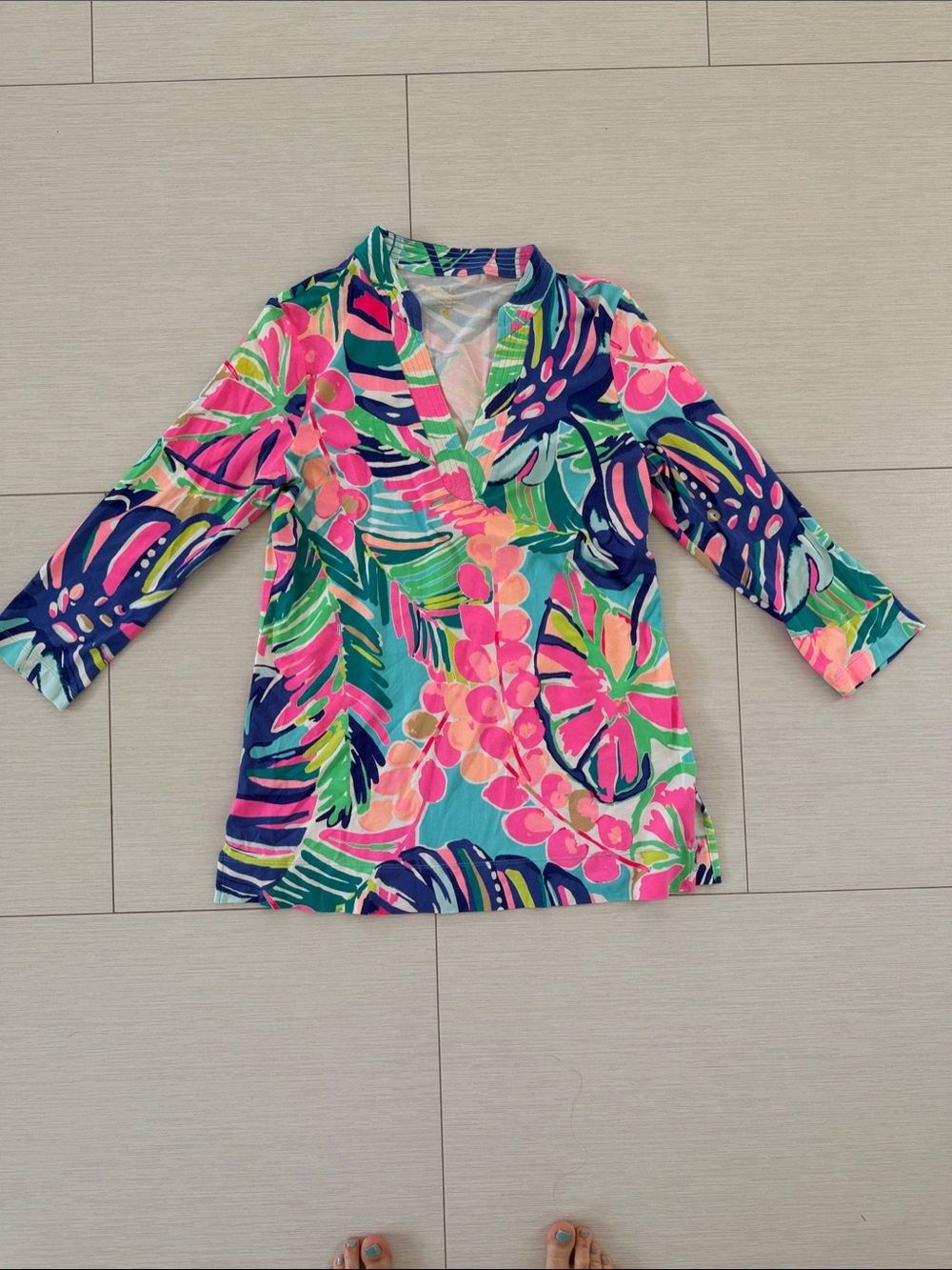 Women’s Tropical Print V-Neck Tunic Shirt in Pink & Teal